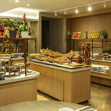 Отель Moevenpick Bosphorus