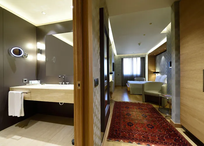 Отель Moevenpick Bosphorus