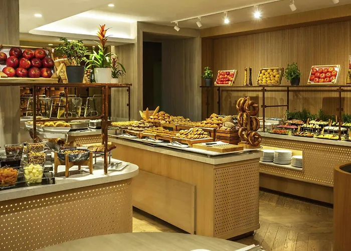 Отель Moevenpick Bosphorus