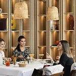Moevenpick Bosphorus 5*