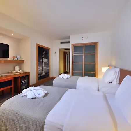 Moevenpick Bosphorus 5*