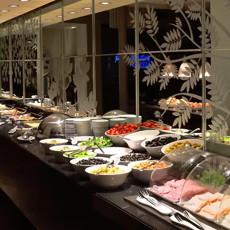 호텔 Moevenpick Bosphorus 5*