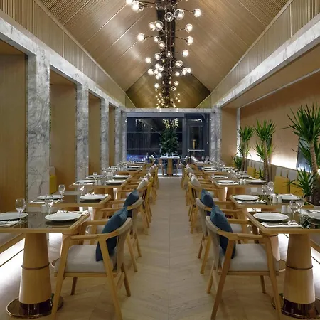 Moevenpick Bosphorus 5* Istanbul