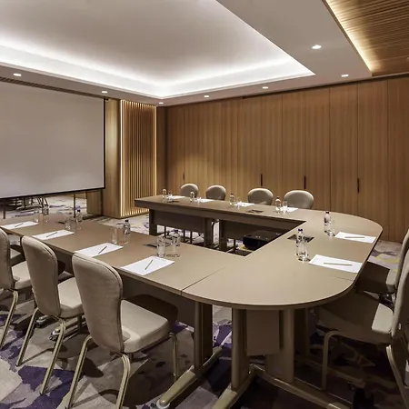 Moevenpick Bosphorus 5*