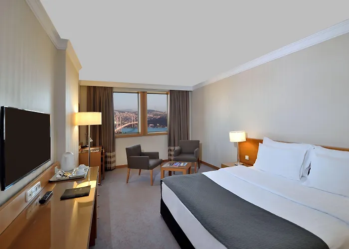 Mövenpick Bosphorus Otel 5*